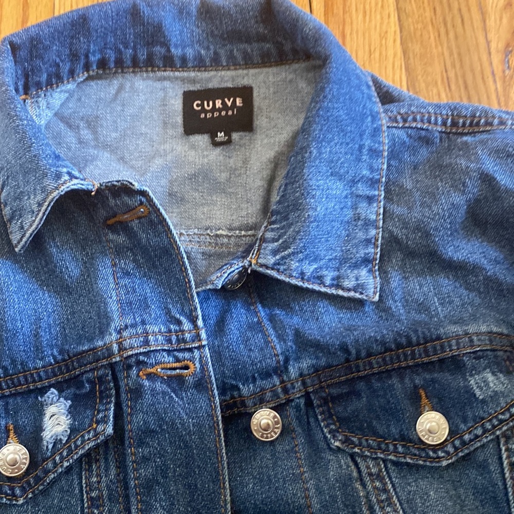 Jean jacket - Picture 2 of 3